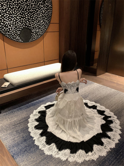 Modern Spaghetti Strap A-Line Maxi Dress Romantic Trimmed Lace Cinched-Waist Color-Block Long Dress AP3485