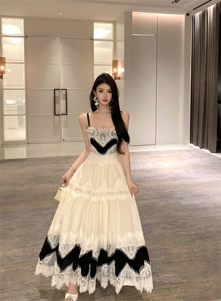 Modern Spaghetti Strap A-Line Maxi Dress Romantic Trimmed Lace Cinched-Waist Color-Block Long Dress AP3485