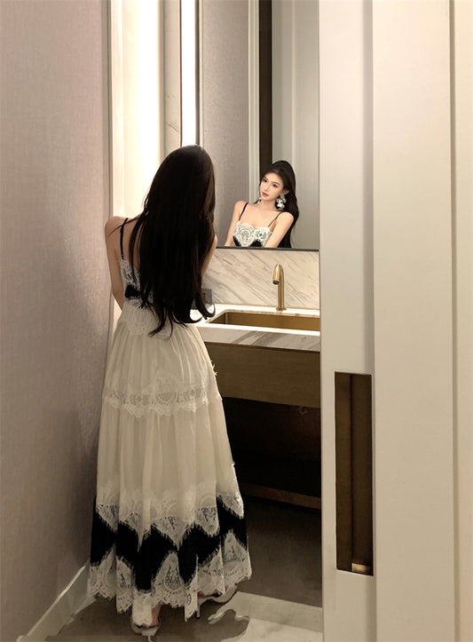 Modern Spaghetti Strap A-Line Maxi Dress Romantic Trimmed Lace Cinched-Waist Color-Block Long Dress AP3485