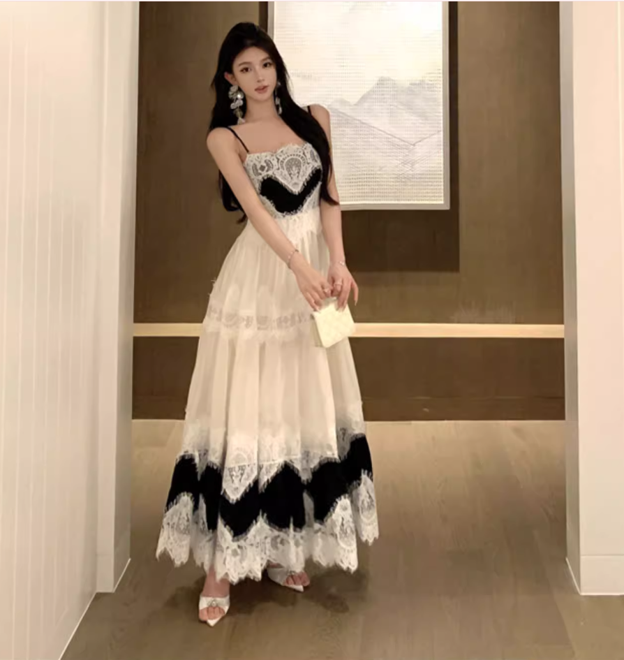 Modern Spaghetti Strap A-Line Maxi Dress Romantic Trimmed Lace Cinched-Waist Color-Block Long Dress AP3485