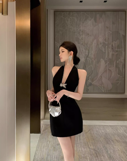 Vogue LBD Waist-Cinching Sheath Mini Dress Alluring Beading Butterflies Deep V Neck Black Halter Short Dress AP3487