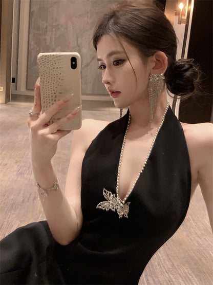 Vogue LBD Waist-Cinching Sheath Mini Dress Alluring Beading Butterflies Deep V Neck Black Halter Short Dress AP3487