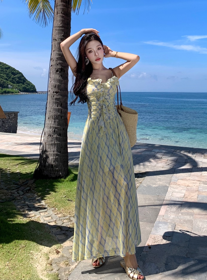 Stylish A-Line Trimmed Ruffles Maxi Dress Vintage Spaghetti Strap Cinched-Waist Plaid Flowy Hem Long Dress AP3493