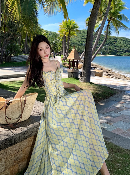 Stylish A-Line Trimmed Ruffles Maxi Dress Vintage Spaghetti Strap Cinched-Waist Plaid Flowy Hem Long Dress AP3493