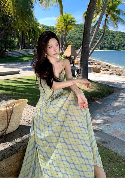 Stylish A-Line Trimmed Ruffles Maxi Dress Vintage Spaghetti Strap Cinched-Waist Plaid Flowy Hem Long Dress AP3493