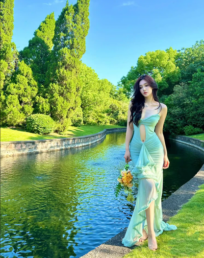 Fashionable Spaghetti Strap Cutout Design Maxi Dress Novelty Ruched Ruffles Tulle Splicing Mermaid Long Dress AP3502