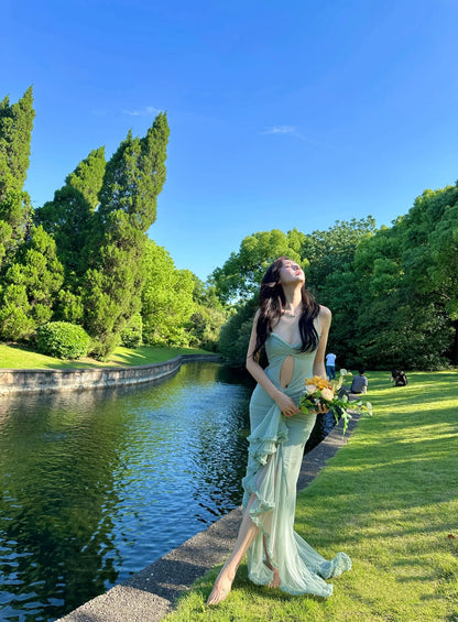 Fashionable Spaghetti Strap Cutout Design Maxi Dress Novelty Ruched Ruffles Tulle Splicing Mermaid Long Dress AP3502