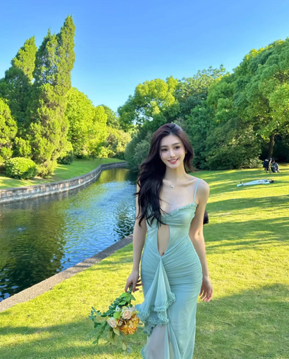 Fashionable Spaghetti Strap Cutout Design Maxi Dress Novelty Ruched Ruffles Tulle Splicing Mermaid Long Dress AP3502