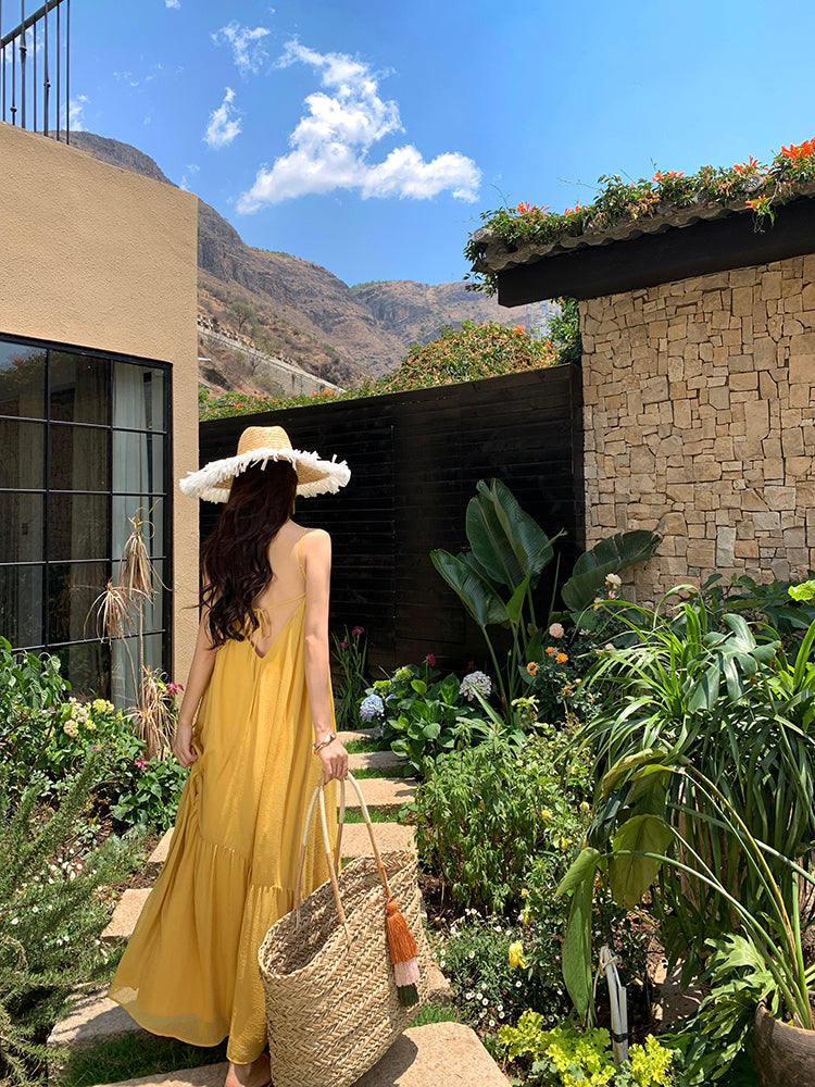 Minimalist A-Line Spaghetti Straps Flowy Maxi Dress Loose Fit Yellow Backless Long Dress AP3512