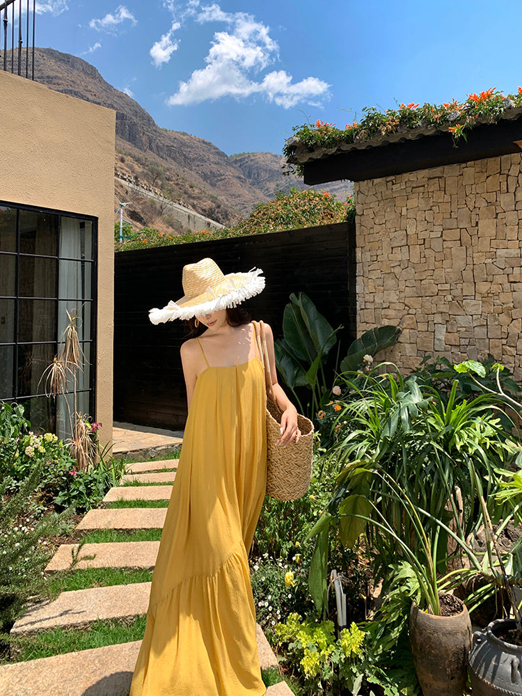 Minimalist A-Line Spaghetti Straps Flowy Maxi Dress Loose Fit Yellow Backless Long Dress AP3512