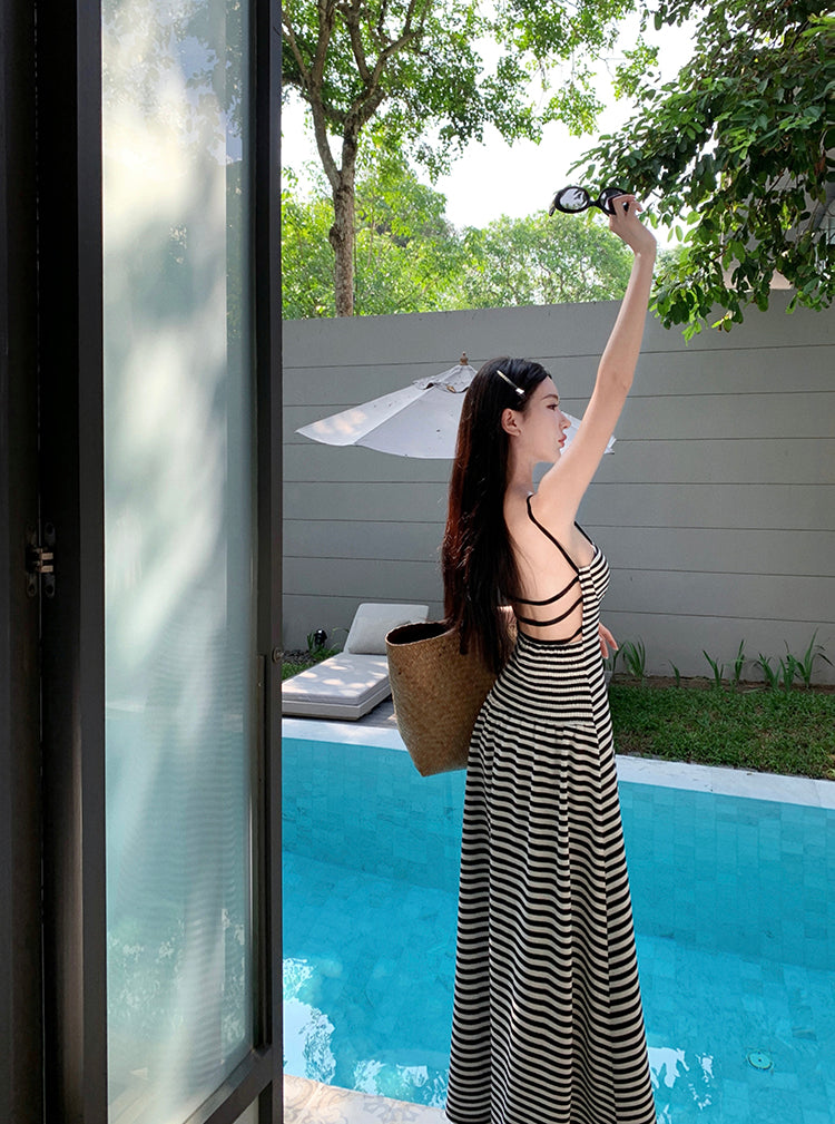 Ethereal A-Line Spaghetti Straps Backless Maxi Dress Novelty Black & White Striped Long Dress AP3513