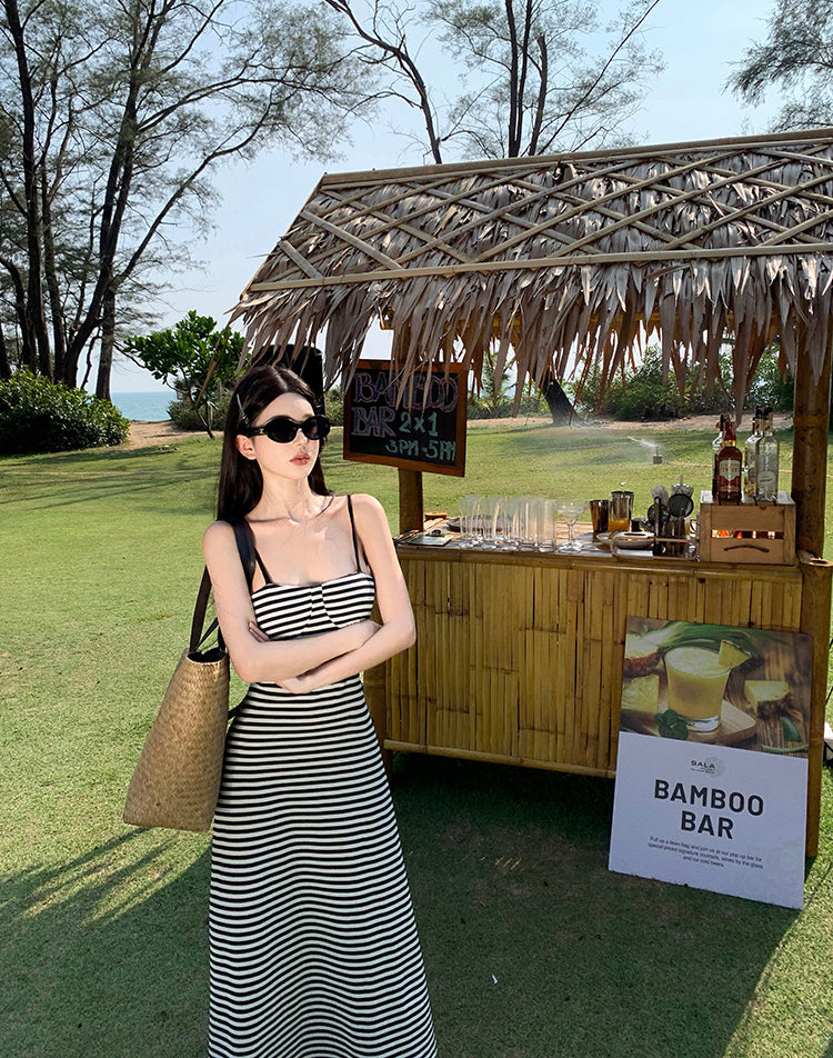 Ethereal A-Line Spaghetti Straps Backless Maxi Dress Novelty Black & White Striped Long Dress AP3513