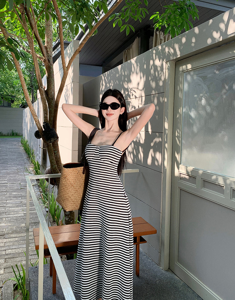 Ethereal A-Line Spaghetti Straps Backless Maxi Dress Novelty Black & White Striped Long Dress AP3513