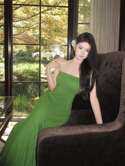 Artistic Strapless Flowy Cinched-Waist Maxi Dresses Vibrant A-Line Pleated Green Long Dress AP3516