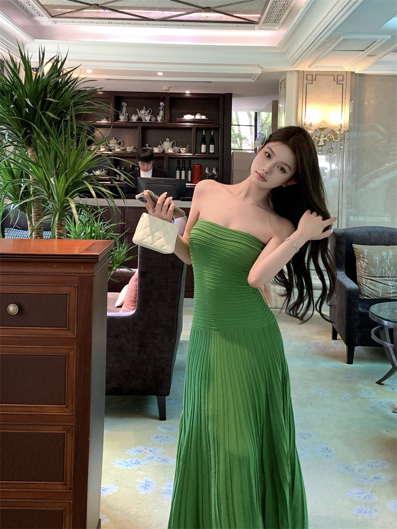 Artistic Strapless Flowy Cinched-Waist Maxi Dresses Vibrant A-Line Pleated Green Long Dress AP3516