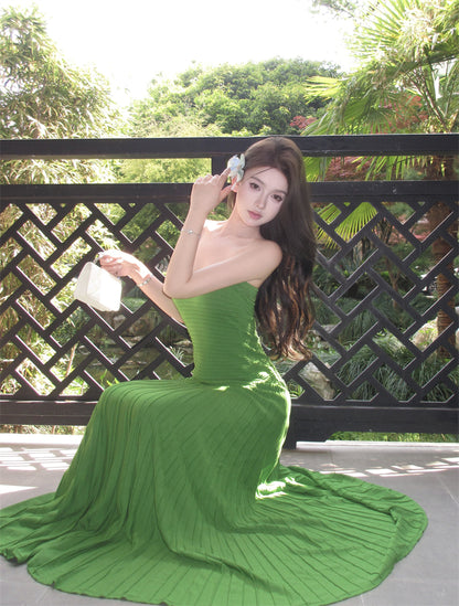 Artistic Strapless Flowy Cinched-Waist Maxi Dresses Vibrant A-Line Pleated Green Long Dress AP3516
