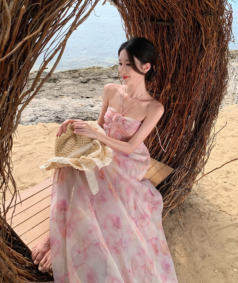 Fantastic A-Line 3D Flower Accent Flowy Tulle Maxi Dress Cute Floral Print Adjustable Tie-Back Halter Long Dress AP3520