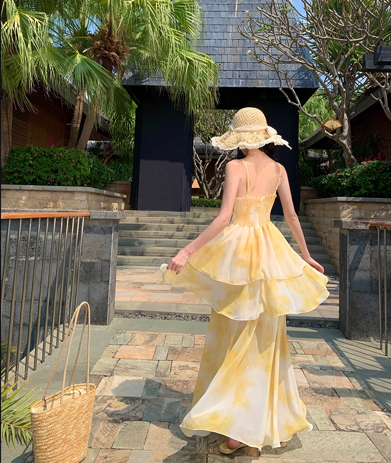 Classical A-Line Cinched-Waist Spaghetti Straps Maxi Dress Simple Tiered Yellow Tie-Dye Long Dress AP3521