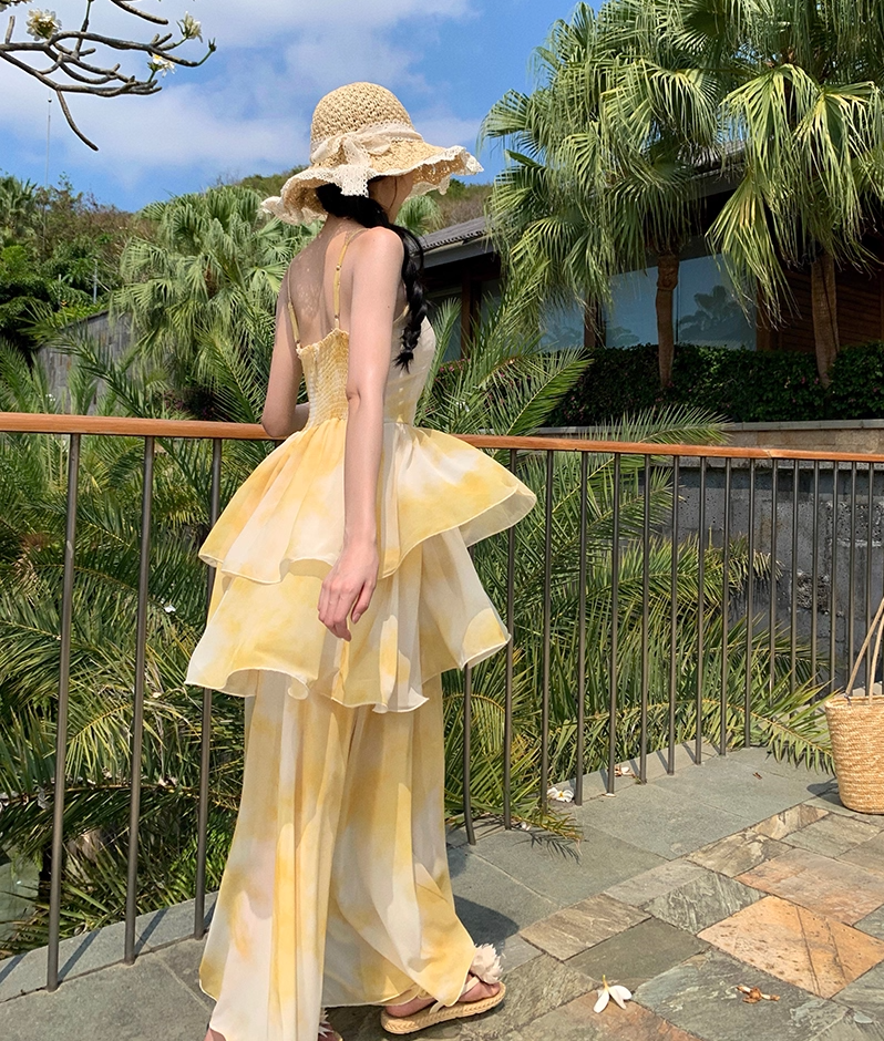 Classical A-Line Cinched-Waist Spaghetti Straps Maxi Dress Simple Tiered Yellow Tie-Dye Long Dress AP3521