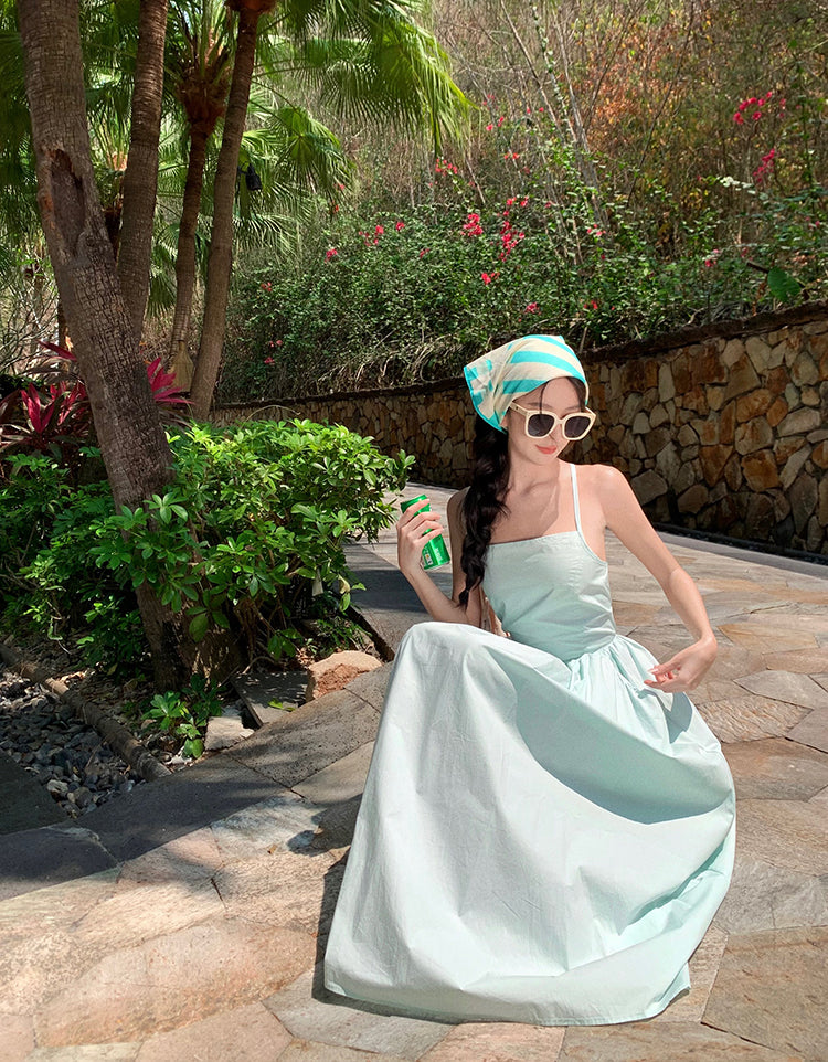 Chic A-Line Spaghetti Straps Simple Maxi Dress With Pocket Vibrant Crisscross Back Everyday Wear Long Dress AP3526