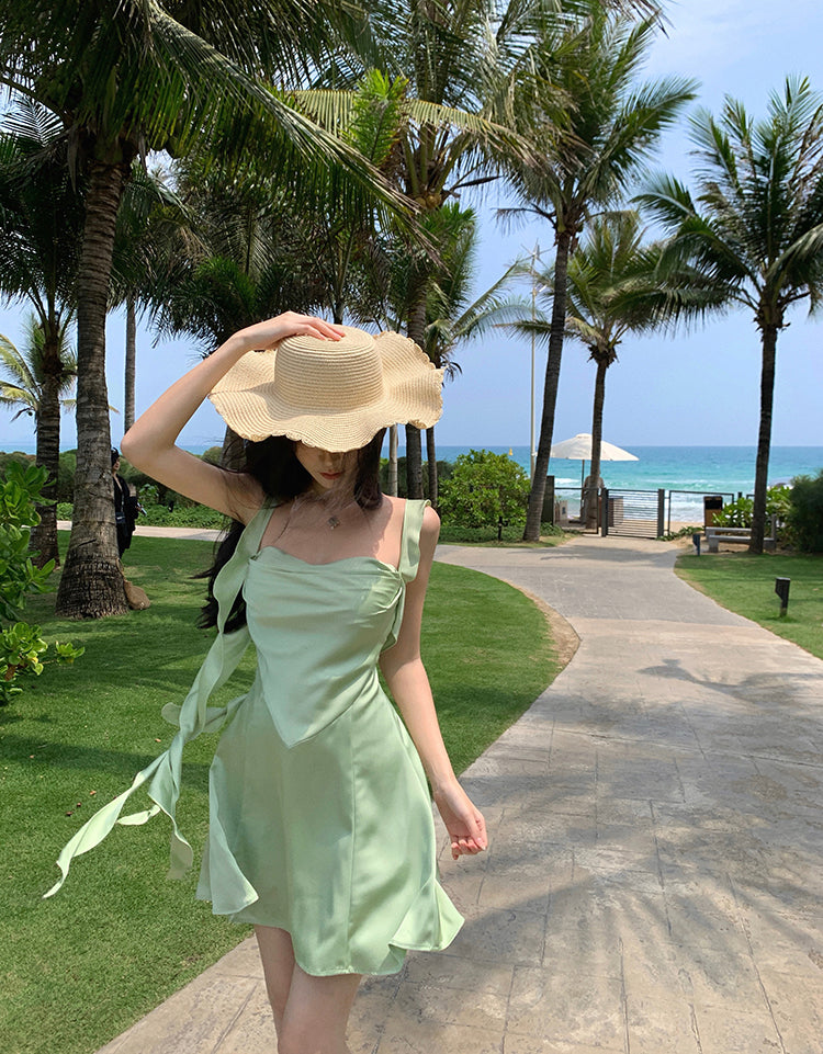 Fabulous Spaghetti Strap A-Line Ruffles Trim Mini Dress Fashion Green Satin Partied Outfit Short Dress AP3527