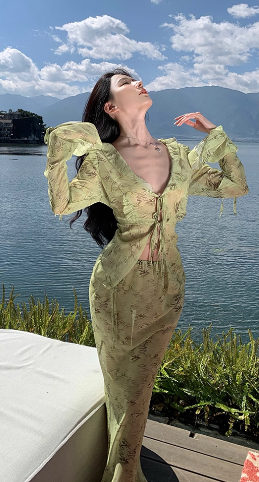 Flowy Long Sleeve Tie-Front Ruffles Trim Maxi Dresses Romantic 2-Piece Set Floral Print Sheath V-Neck Green Long Dress AP3566