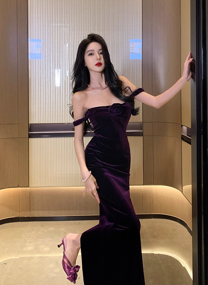 Minimalist Sheath 3D Floral Design Evening Maxi Dress Chic Velvet Spaghetti Straps Slit Long Dress AP3571