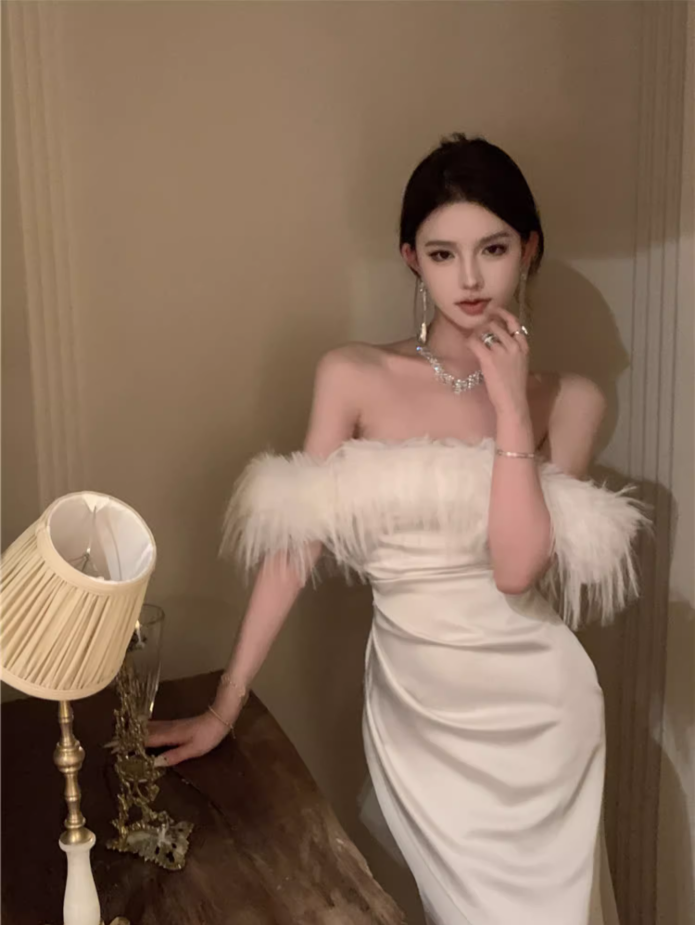 French Style White Lace-Up Mermaid Long Dress Romantic Off-Shoulder Feather Trim Evening Long Dress AP3572