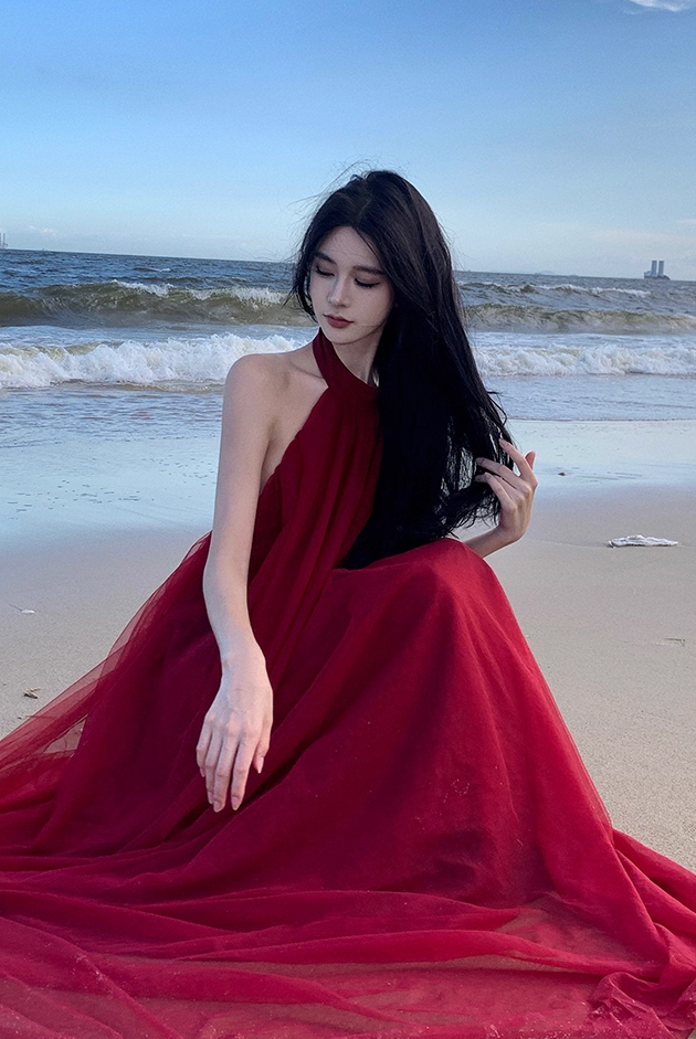 Stunning Sleeveless Tulle Layered Evening Maxi Dress Sexy A-Line Backless Red Halter Long Dress AP3576