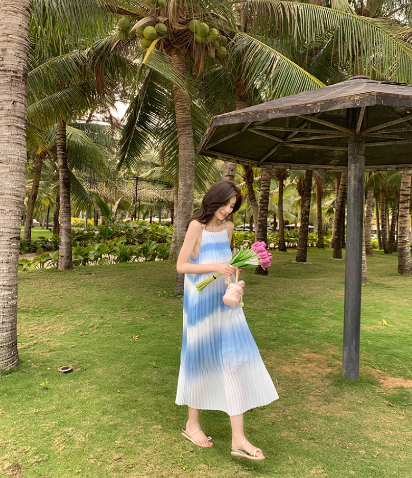 Classical Spaghetti Straps White & Blue Ombre Maxi Dress Novelty A-Line Pressed Pleated Long Dress AP3589