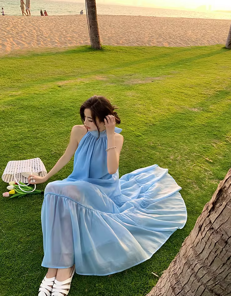 Luxury A-Line Flowy Blue Evening Maxi Dress Graceful Jewel Neck Tiered Hem Loose Fit Halter Long Dress AP3592