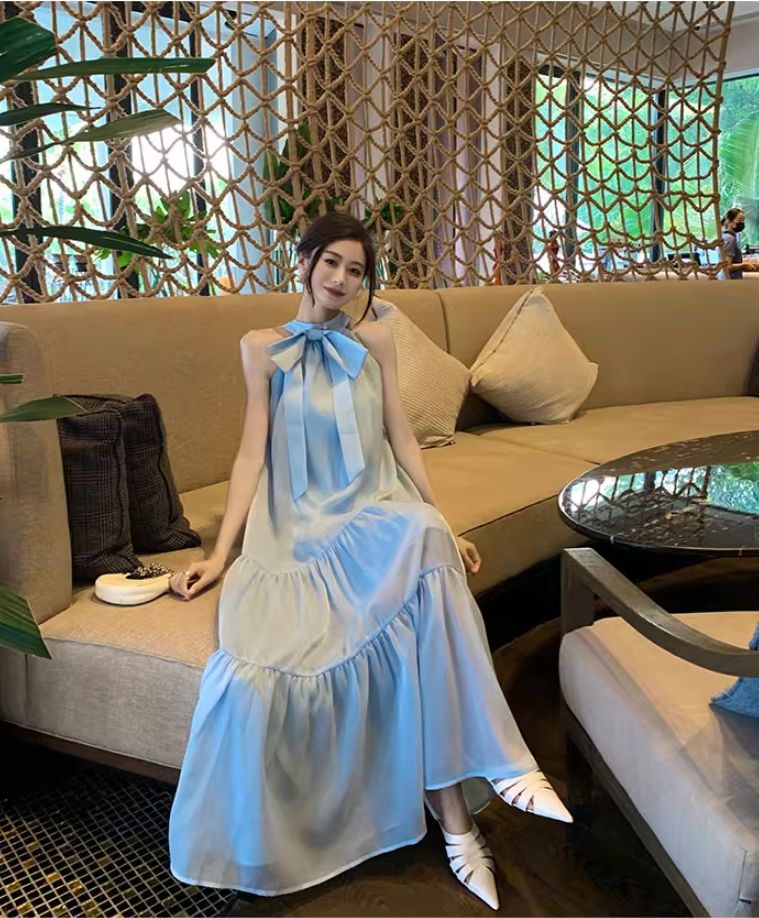 Luxury A-Line Flowy Blue Evening Maxi Dress Graceful Jewel Neck Tiered Hem Loose Fit Halter Long Dress AP3592