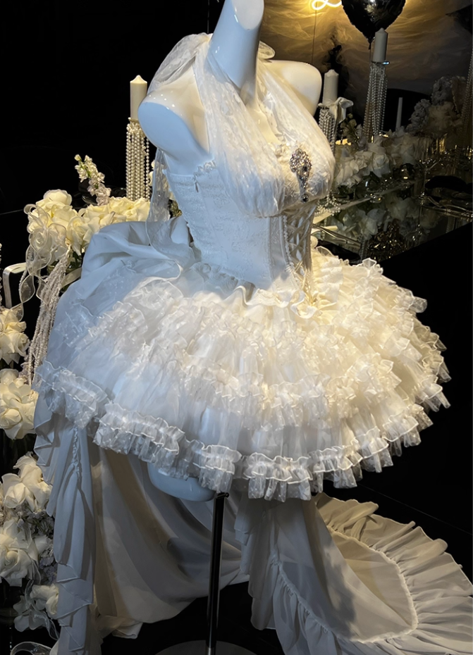 Graceful A-Line Halter Neck Birthday Gowns Jacquard Rhinestone Lace Tulle Tiered Homecoming Dress AP3612