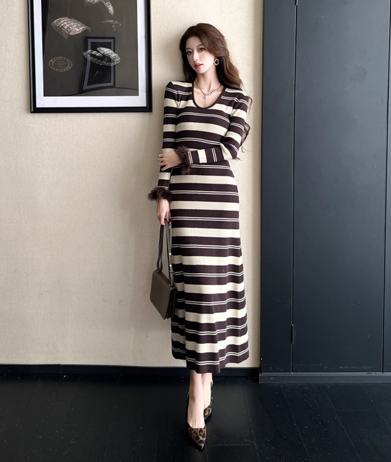 Fashionable Long Sleeve Sheath Feather Trim Maxi Dress Everyday Wear Stripe Jewel Neck Long Dress AP3631