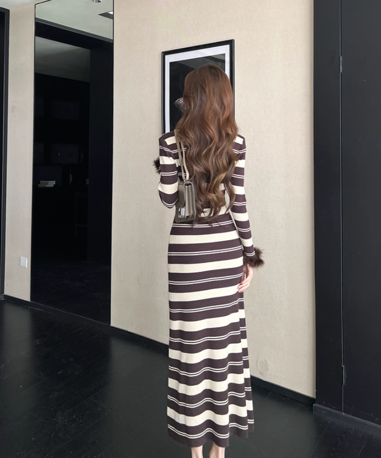 Fashionable Long Sleeve Sheath Feather Trim Maxi Dress Everyday Wear Stripe Jewel Neck Long Dress AP3631