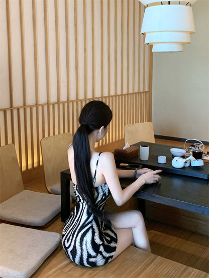 Stylish Bodycon Stripe Backless Mini Skirt Elegant Spaghetti Strap Parties Outfit Short Dress AP3641