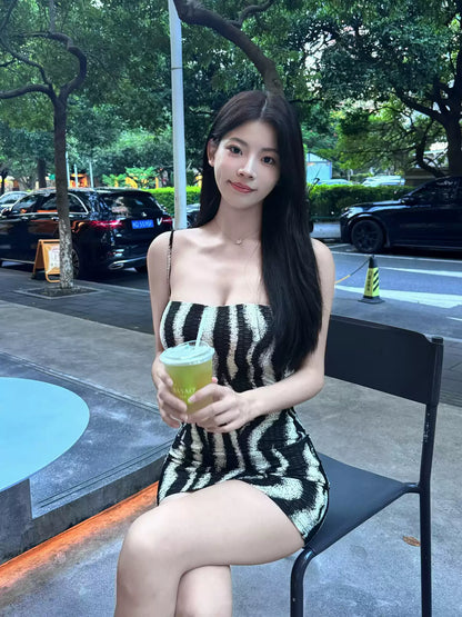 Stylish Bodycon Stripe Backless Mini Skirt Elegant Spaghetti Strap Parties Outfit Short Dress AP3641