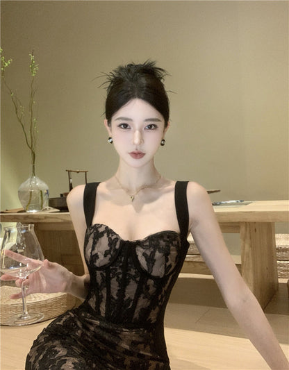 Modern Spaghetti Straps Slit Sheath Midi Dress Glam Cinched-Waist Black Lace Splicing Evening Long Dress AP3648