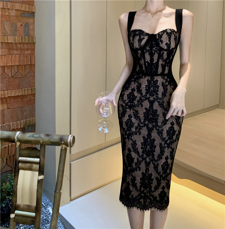 Modern Spaghetti Straps Slit Sheath Midi Dress Glam Cinched-Waist Black Lace Splicing Evening Long Dress AP3648