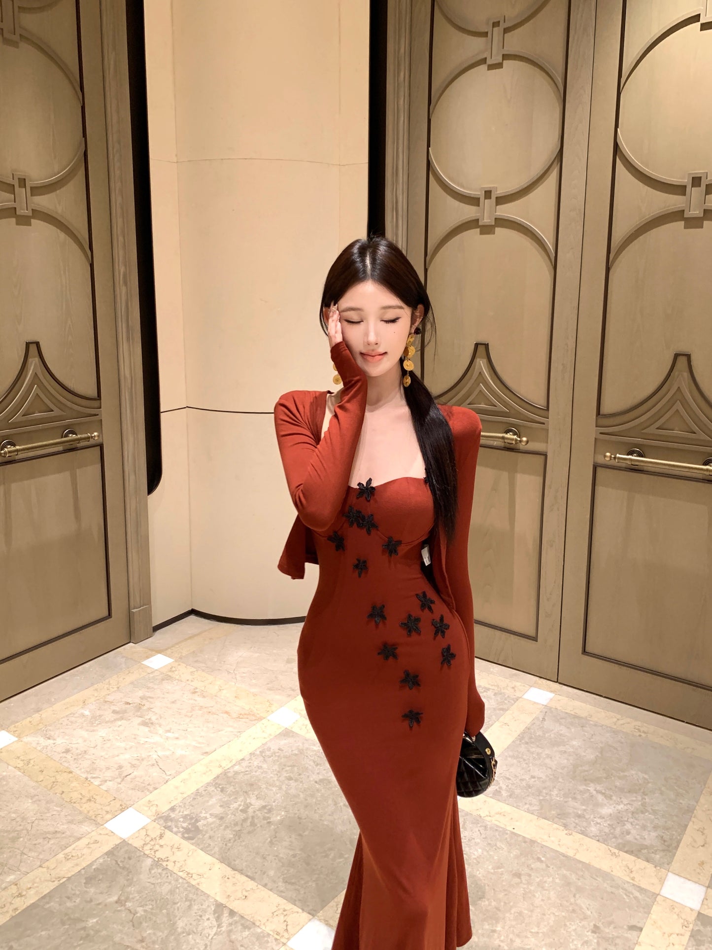 Princess 2-Piece Set Appliques Evening Mermaid Red Maxi Dress Alluring Long Sleeve Cardigan Spaghetti Strap Long Dress AP3649