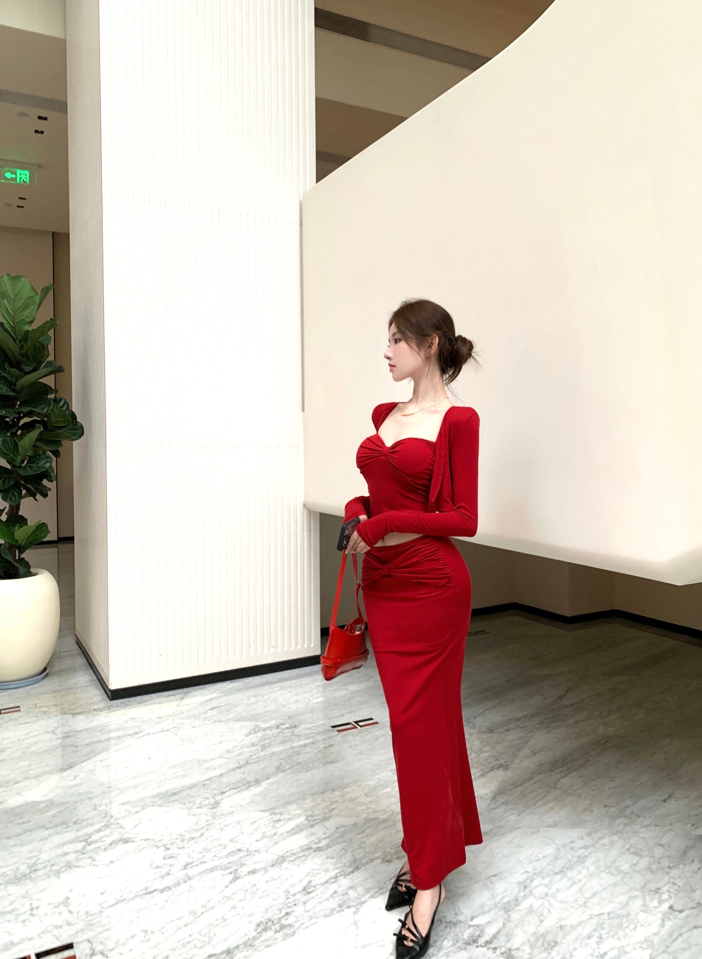 Pretty Red 3-Piece Set Ruched Evening Maxi Dress With Cardigan Alluring Spaghetti Strap Cinched Bodice Sheath Long Dress AP3650
