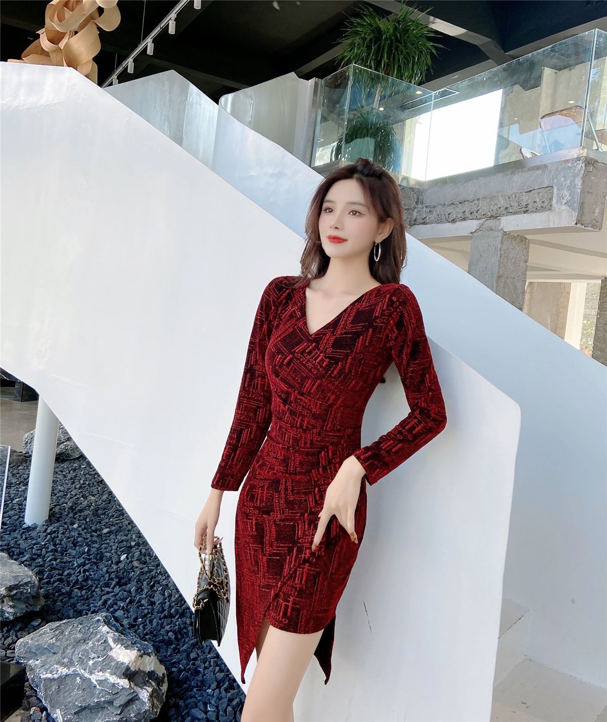 Hot Girls V Neck Asymmetric Hem Print Mini Dress Novelty Long Sleeve Sheath Short Dress AP3654