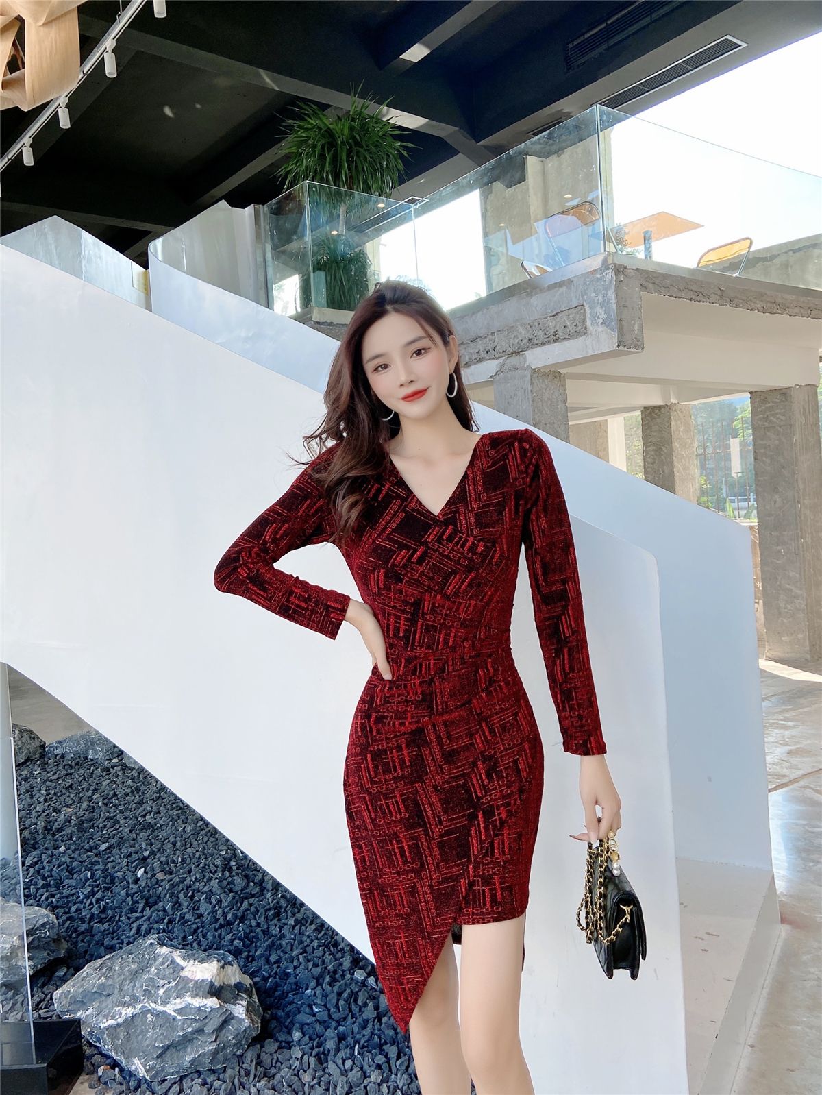 Hot Girls V Neck Asymmetric Hem Print Mini Dress Novelty Long Sleeve Sheath Short Dress AP3654