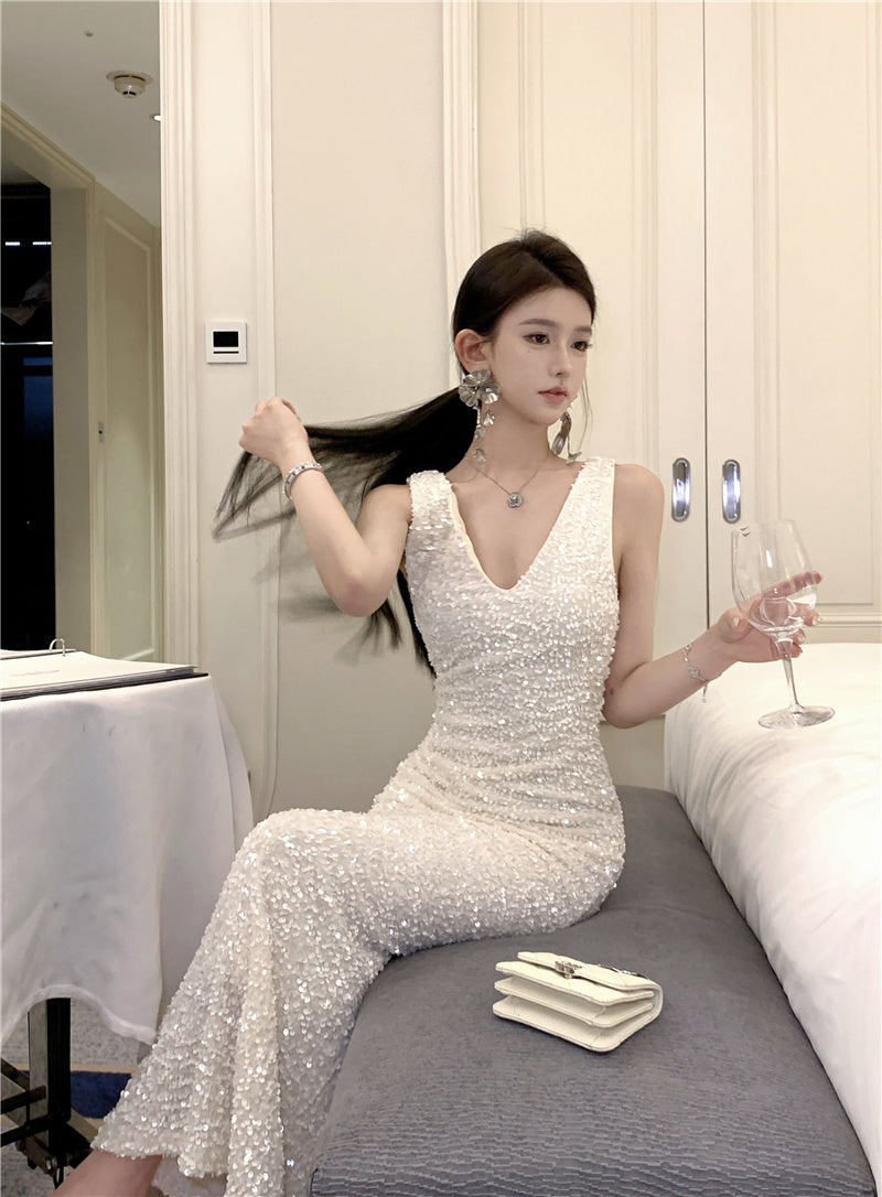 Enchanting V Neck Simple Evening Maxi Dress Fashion Glittering Sequins Design Mermaid Long Dress AP3666