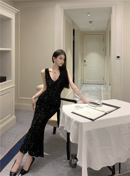 Superb Black Mermaid Evening Maxi Dress Sparkly Sequins Accent V Neck Long Dress AP3667