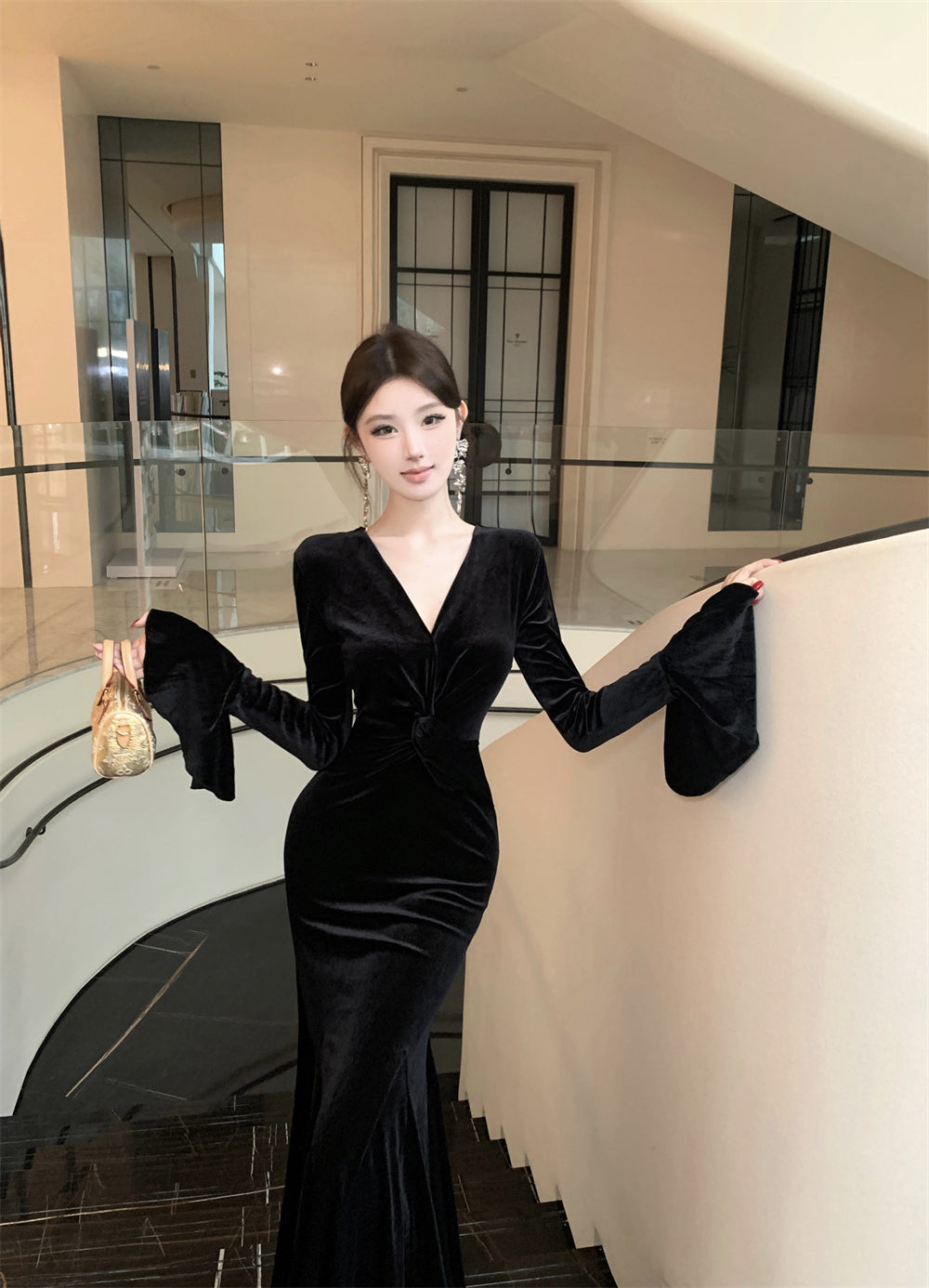 Amazing V Neck Long Bell Sleeve Maxi Dress Romantic Mermaid Minimalism Black Long Dress AP3669