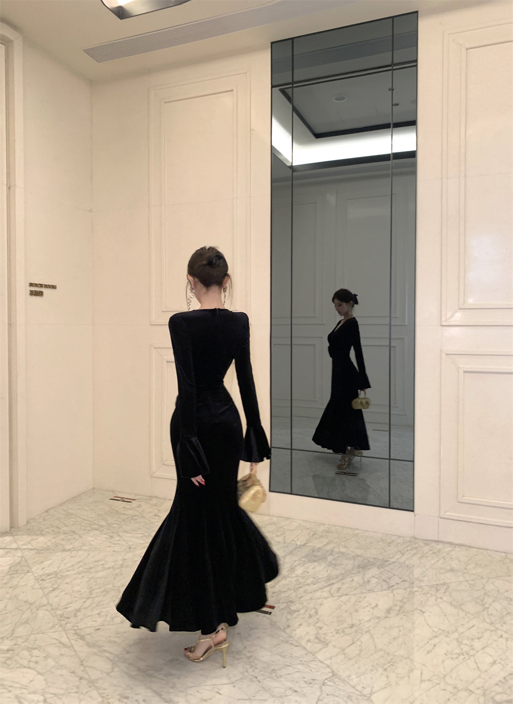 Amazing V Neck Long Bell Sleeve Maxi Dress Romantic Mermaid Minimalism Black Long Dress AP3669