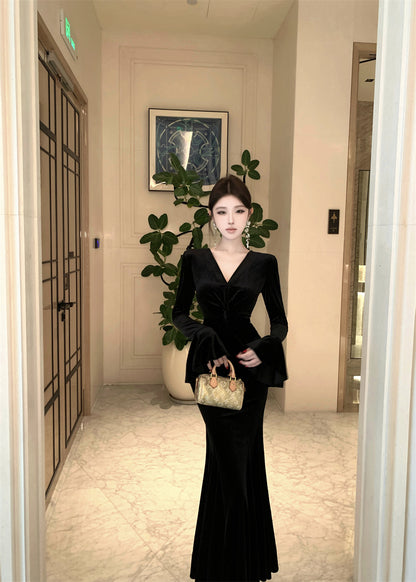 Amazing V Neck Long Bell Sleeve Maxi Dress Romantic Mermaid Minimalism Black Long Dress AP3669