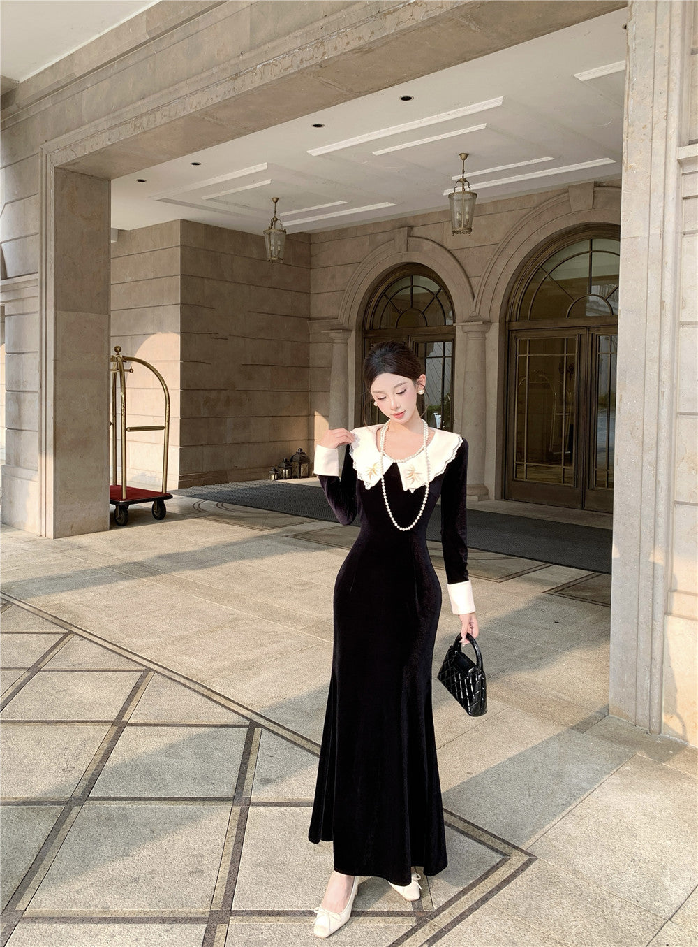 Fabulous Long Sleeve Embroidered Jewel Neck Maxi Dress French Style Mermaid Black Long Dress AP3676