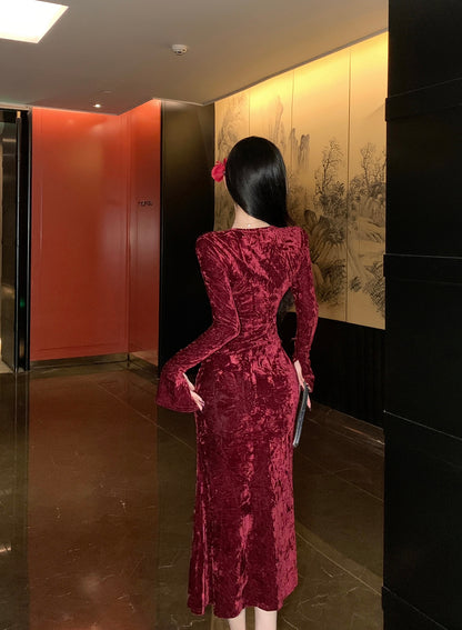 Luxury Mermaid V Neck Red Maxi Dress Sexy Long Sleeve Velvet Evening Long Dress AP3679